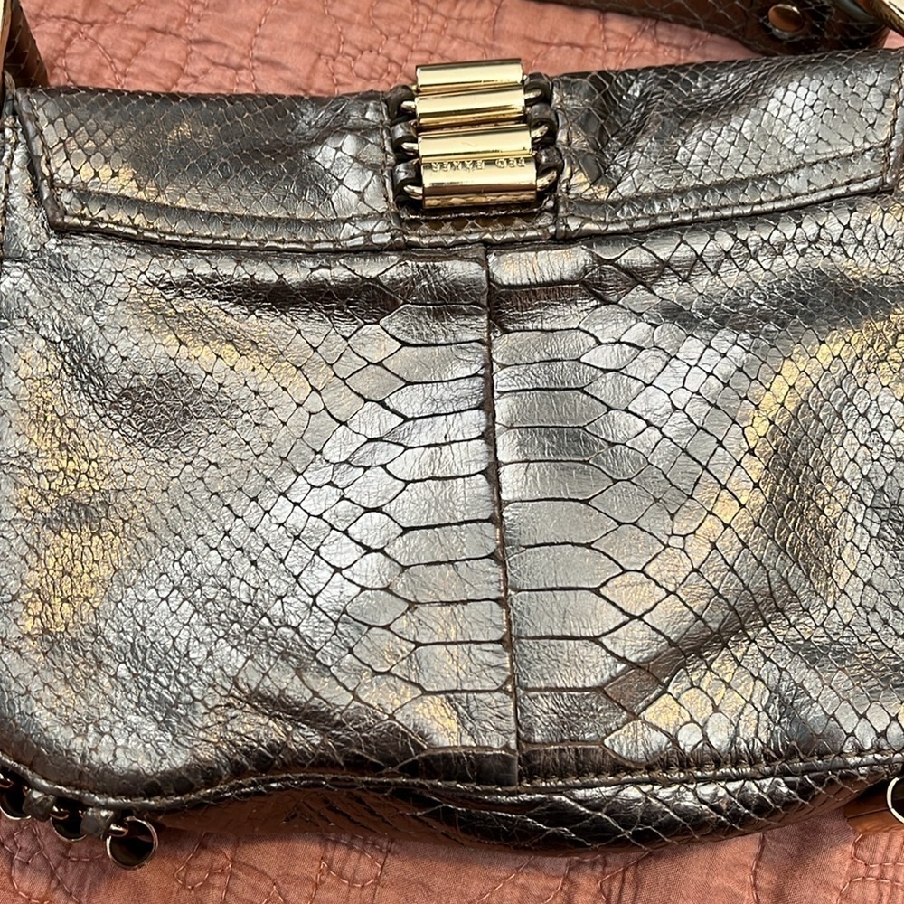 Ted Baker Limited Ed Metallic Cross Body Bag EUC - Picture 14 of 16